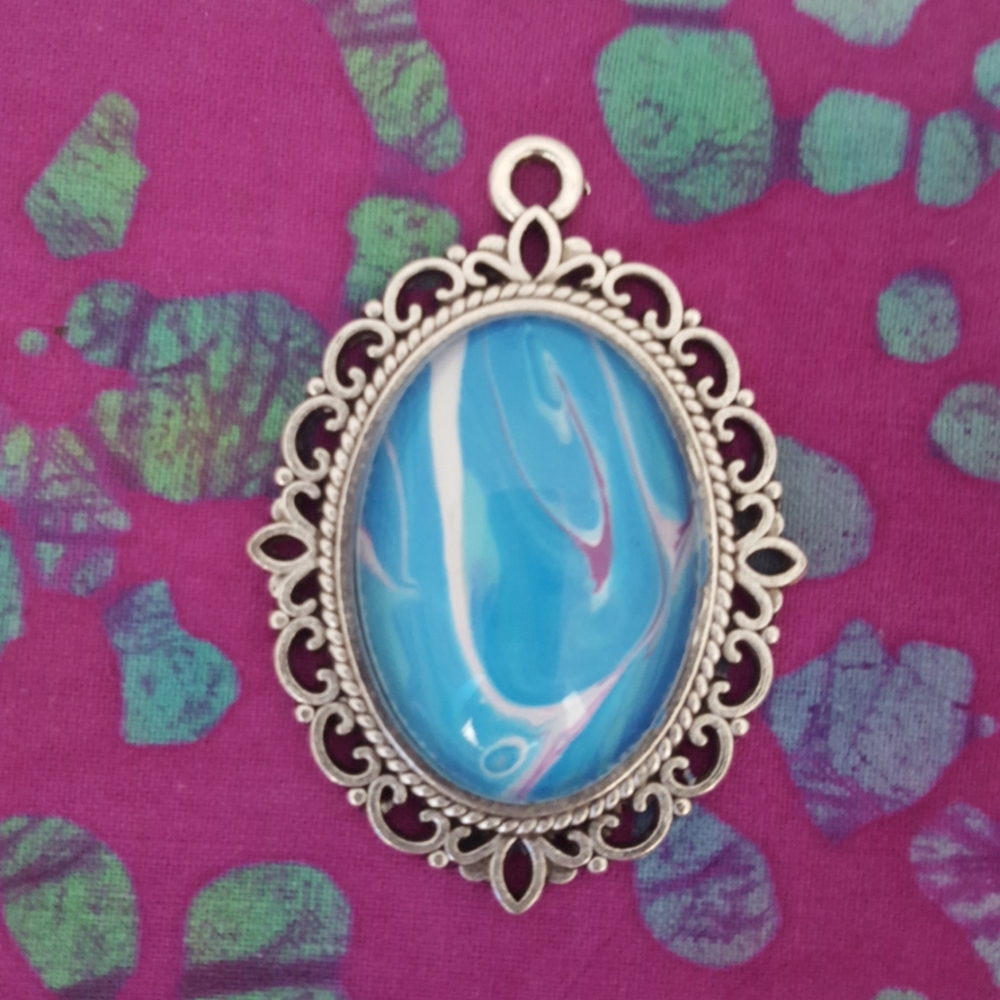 Handmade Oval Pendant Necklace